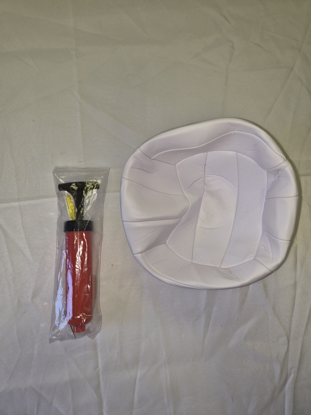 Volleyball with Red Hand Pump -NEW